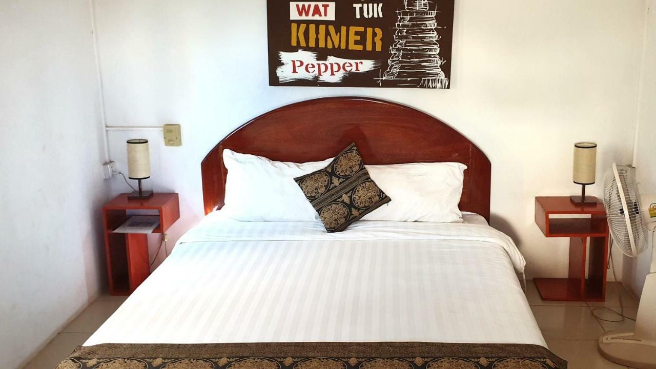 Kool Kampot Hotel Bagian luar foto